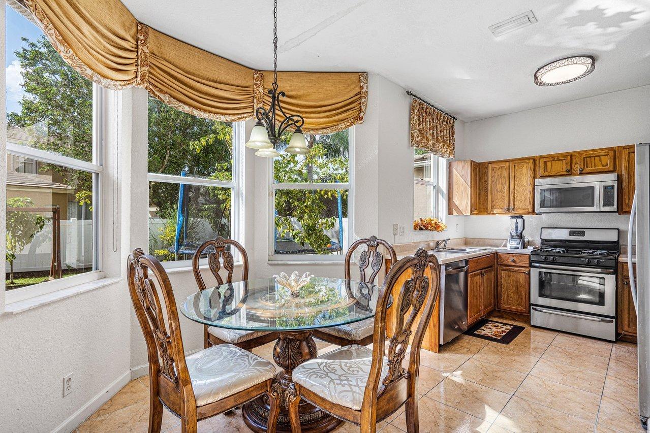 5743 Raceway Road Lake Worth, FL 33449 - Photo 10 of 44 010-5743RacewayRoad-LakeWorth-FL-33449-S