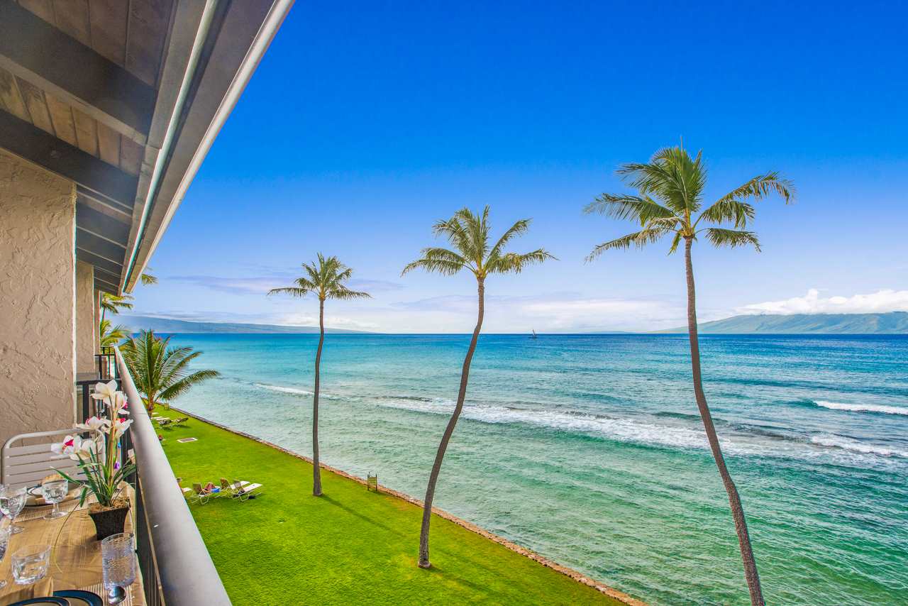 3543 Lower Honoapiilani Road, Unit F405 Lahaina, HI 96761 - Photo 30 of 30 a house with a swimming pool