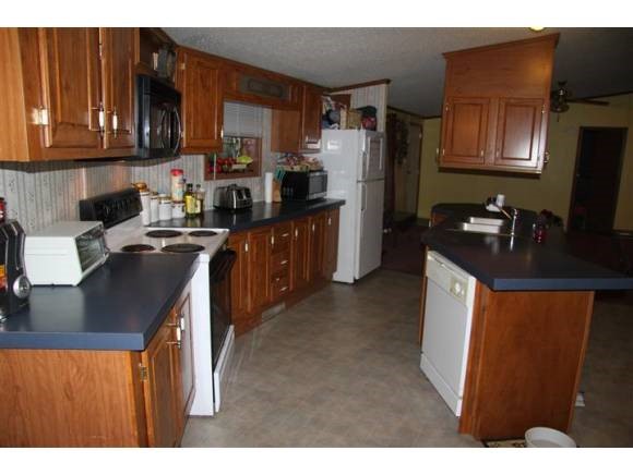 224 Springhill Road Bennington, VT 05201 - Photo 8 of 23 Gallery Image 8