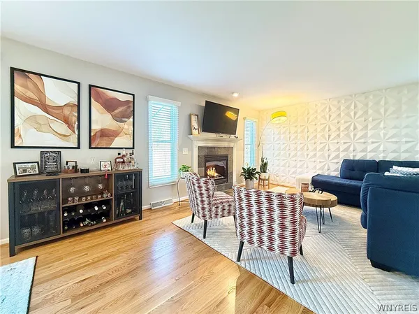 $387,000 | 132 Berwick Lane, Amherst, NY 14051