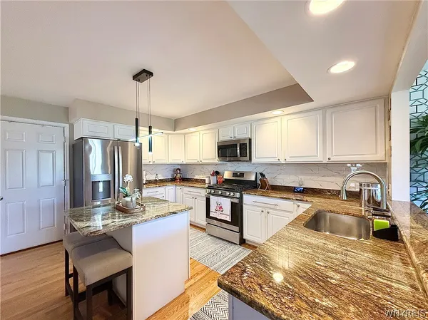 $387,000 | 132 Berwick Lane, Amherst, NY 14051