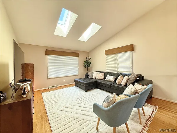 $387,000 | 132 Berwick Lane, Amherst, NY 14051