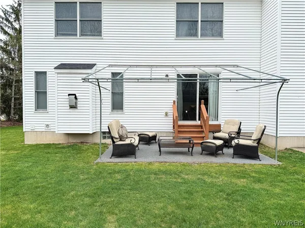 $387,000 | 132 Berwick Lane, Amherst, NY 14051