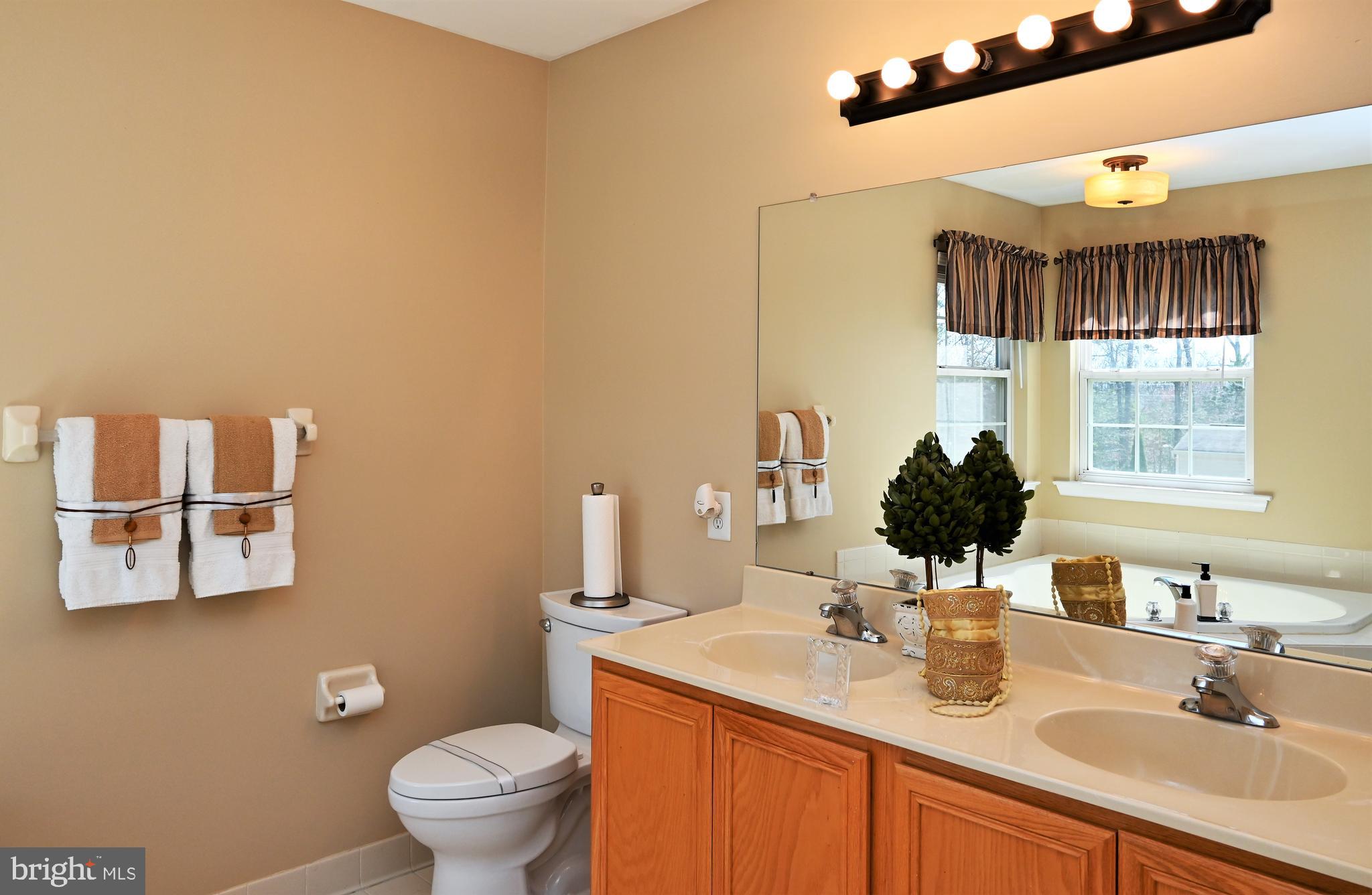 11 Parliament Road Sicklerville, NJ 08081 - Photo 25 of 43 Gallery Image 25