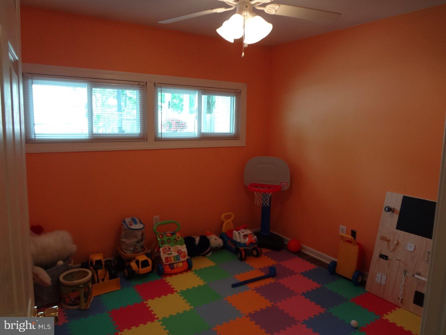 6 North Kingston Road Newark, DE 19713 - Photo 18 of 25 Bedroom 3