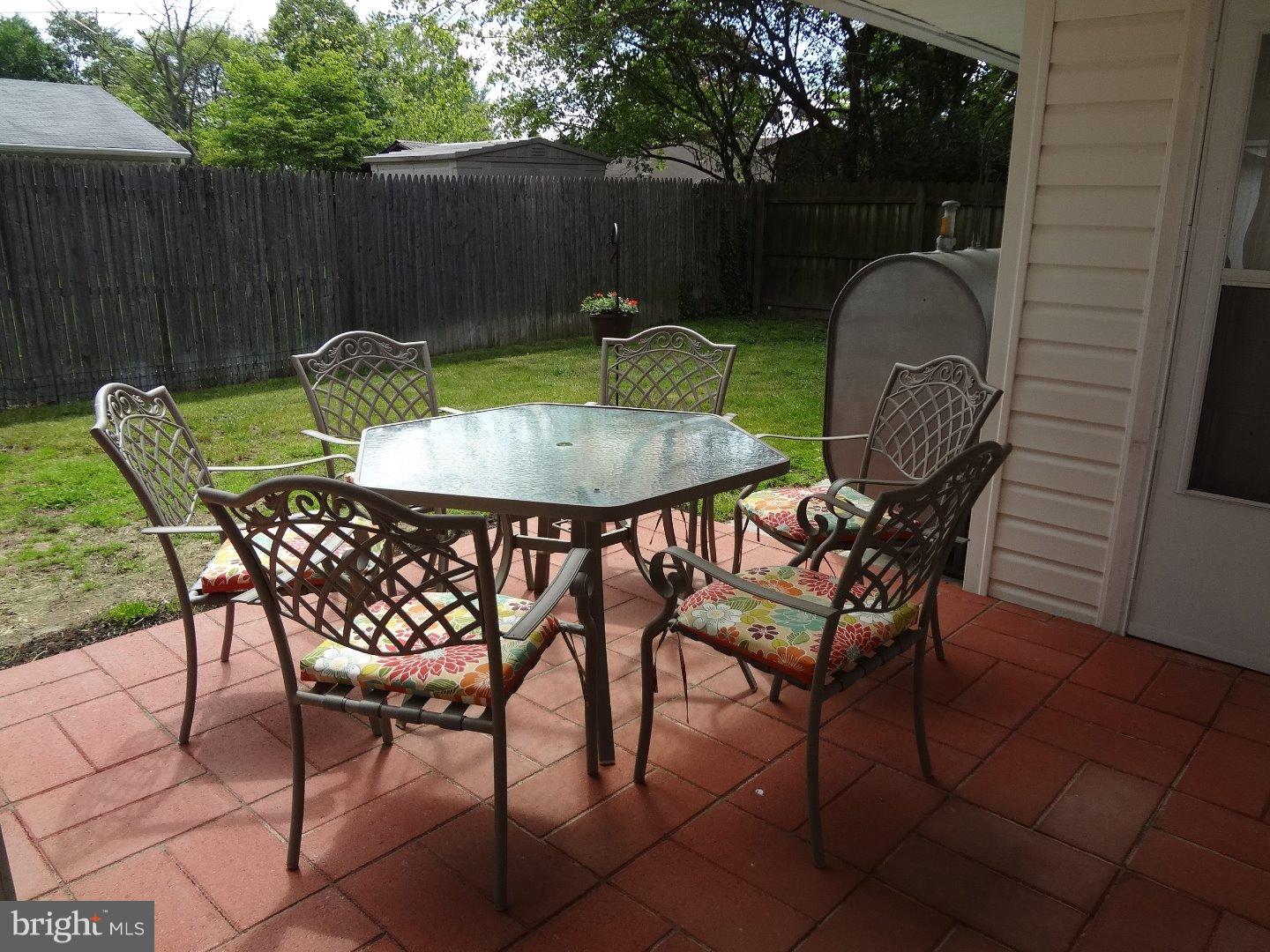 6 North Kingston Road Newark, DE 19713 - Photo 20 of 25 Patio