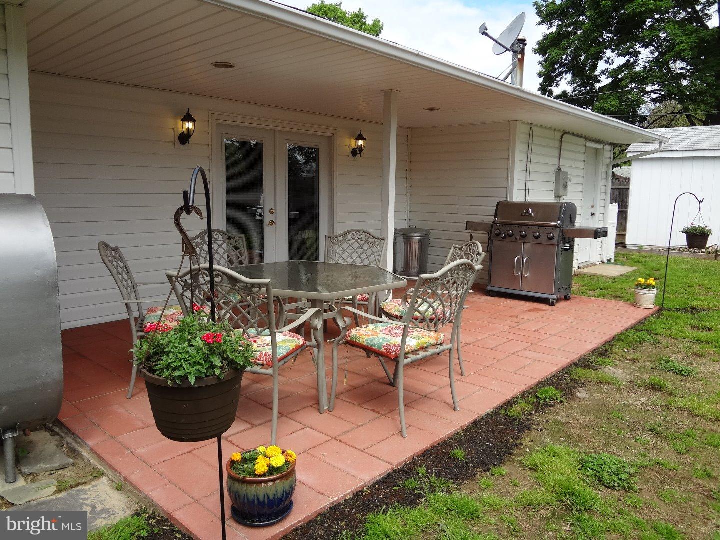 6 North Kingston Road Newark, DE 19713 - Photo 21 of 25 Patio