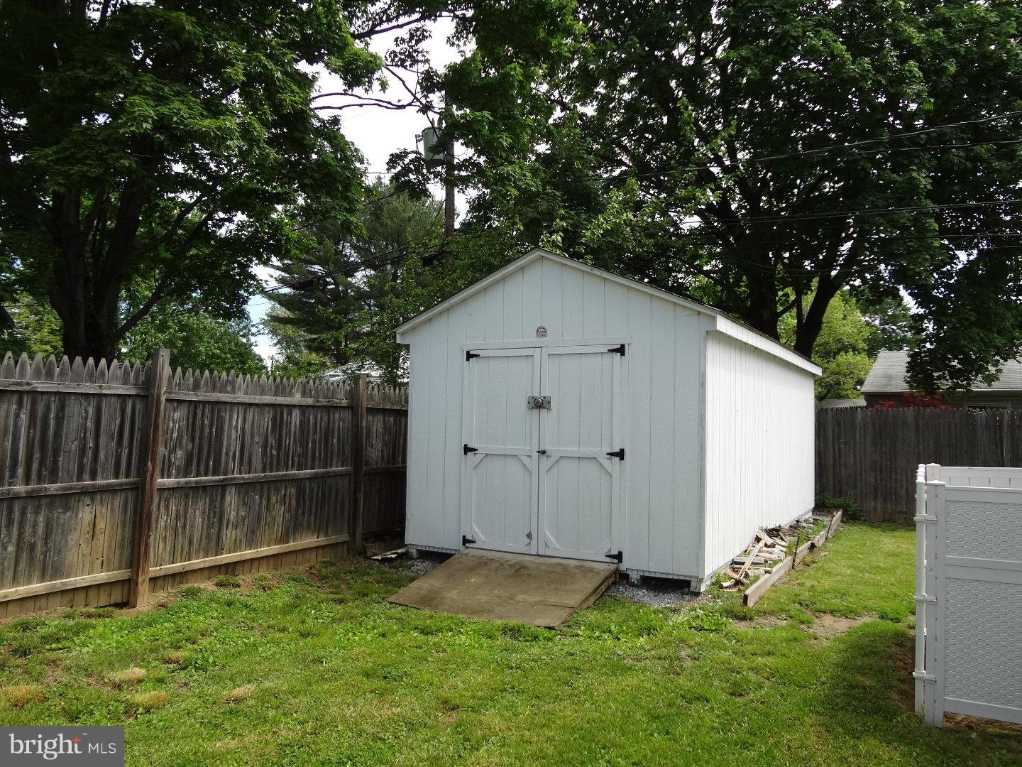 6 North Kingston Road Newark, DE 19713 - Photo 25 of 25 Storage Shed