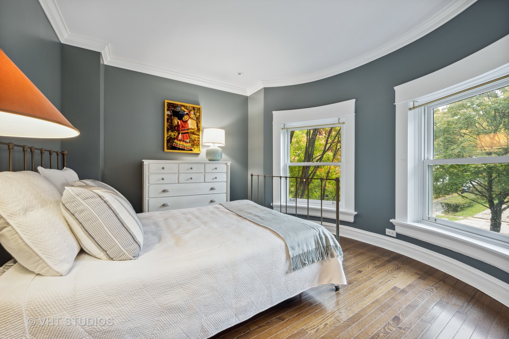 527 Cherry Street Winnetka, IL 60093 - Photo 22 of 43 a bedroom with a bed and a window