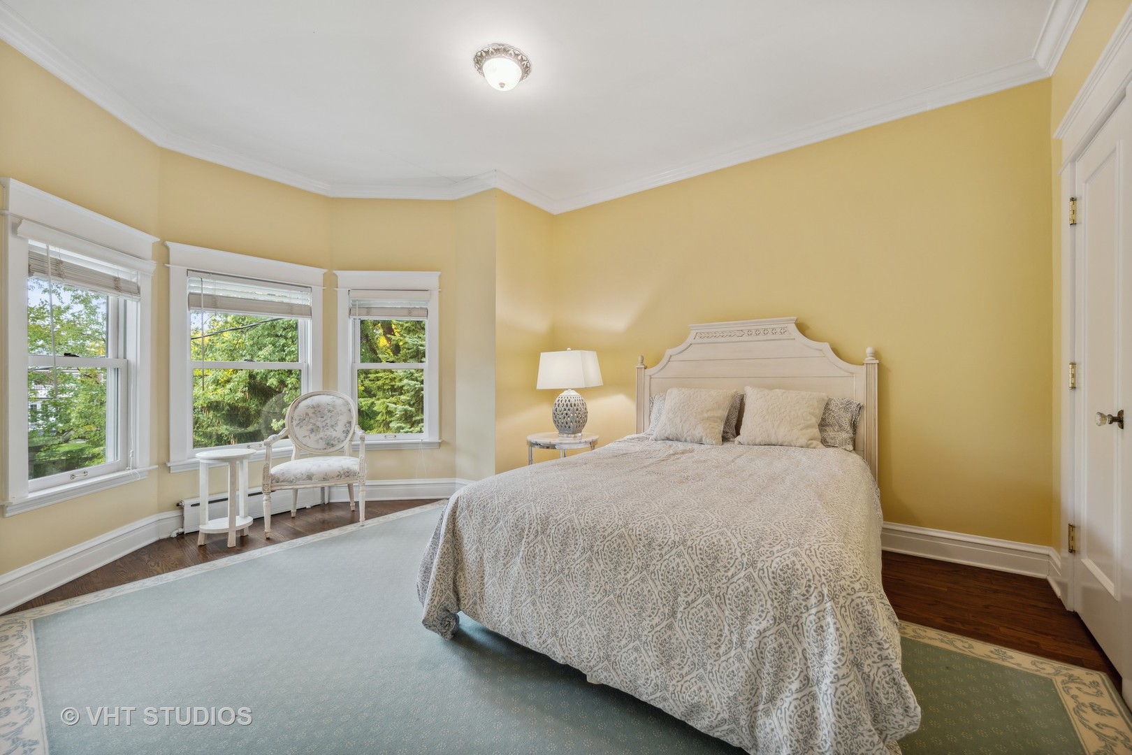 527 Cherry Street Winnetka, IL 60093 - Photo 26 of 43 a bedroom with a bed and a large window