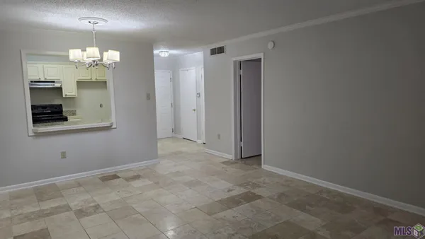 $950 | 4735 Government Street, Unit 104, Baton Rouge, LA 70806