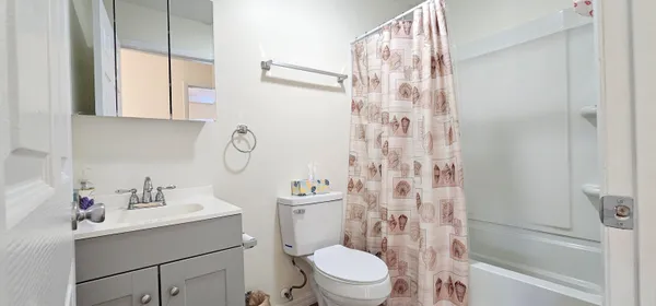 $1,750 | 323 Seminole Court, Pahokee, FL 33476