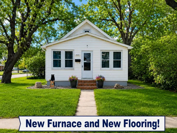 $135,000 | 1622 11th Avenue South, Fargo, ND 58103