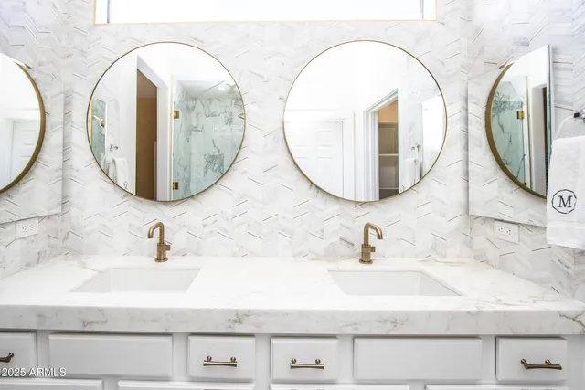 $499,999 | 7445 East Eagle Crest Drive, Unit 1068, Mesa, AZ 85207