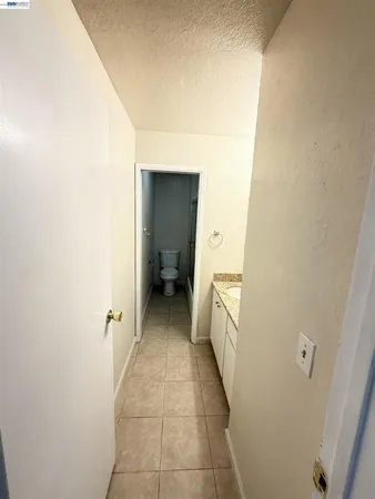 $2,300 | 1391 Monument Boulevard, Concord, CA 94520