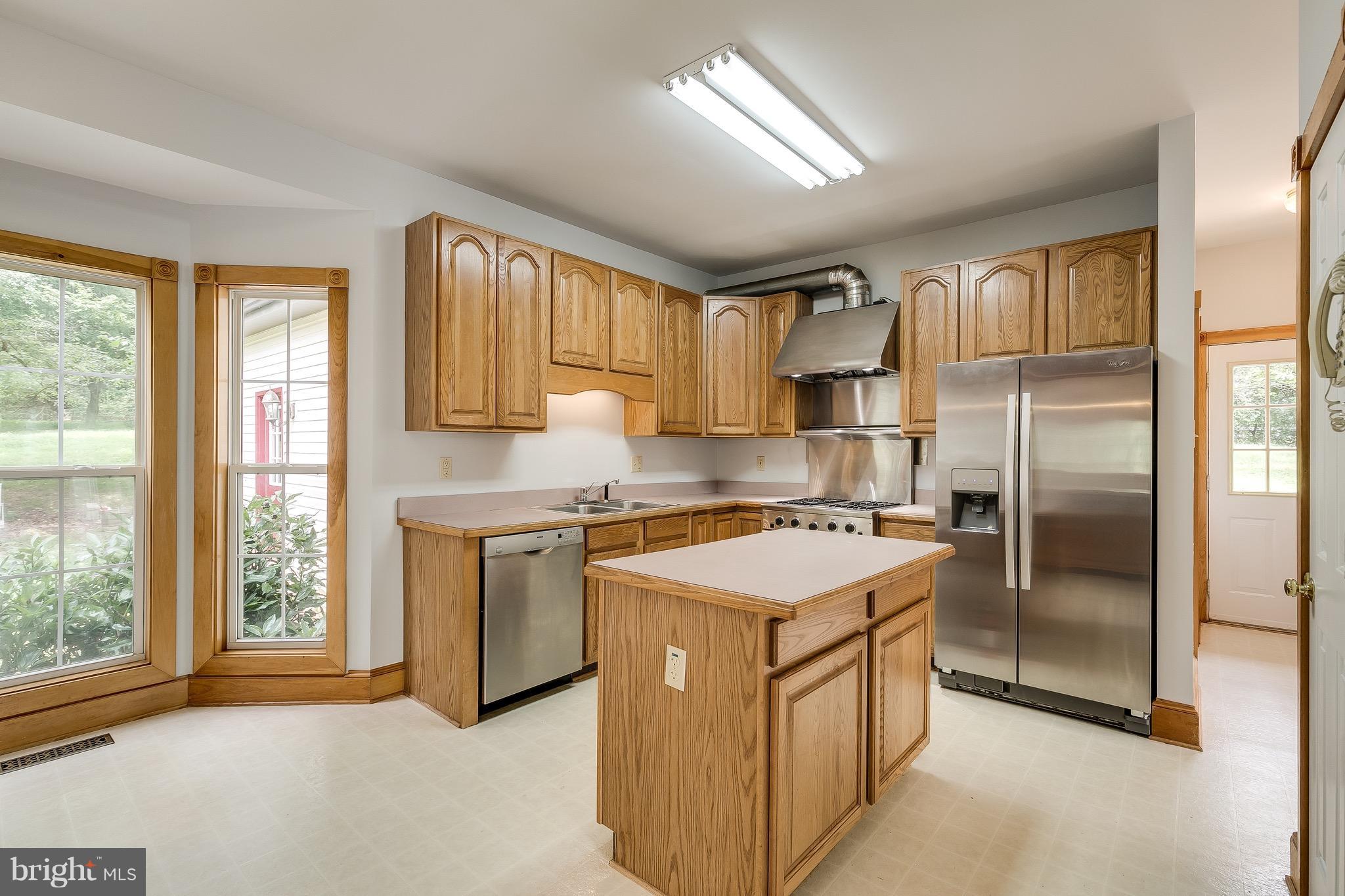 5382 Beverleys Mill Road Broad Run, VA 20137 - Photo 9 of 30 Kitchen