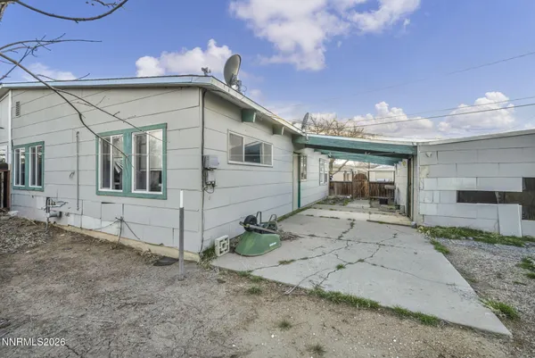 a view of a yard