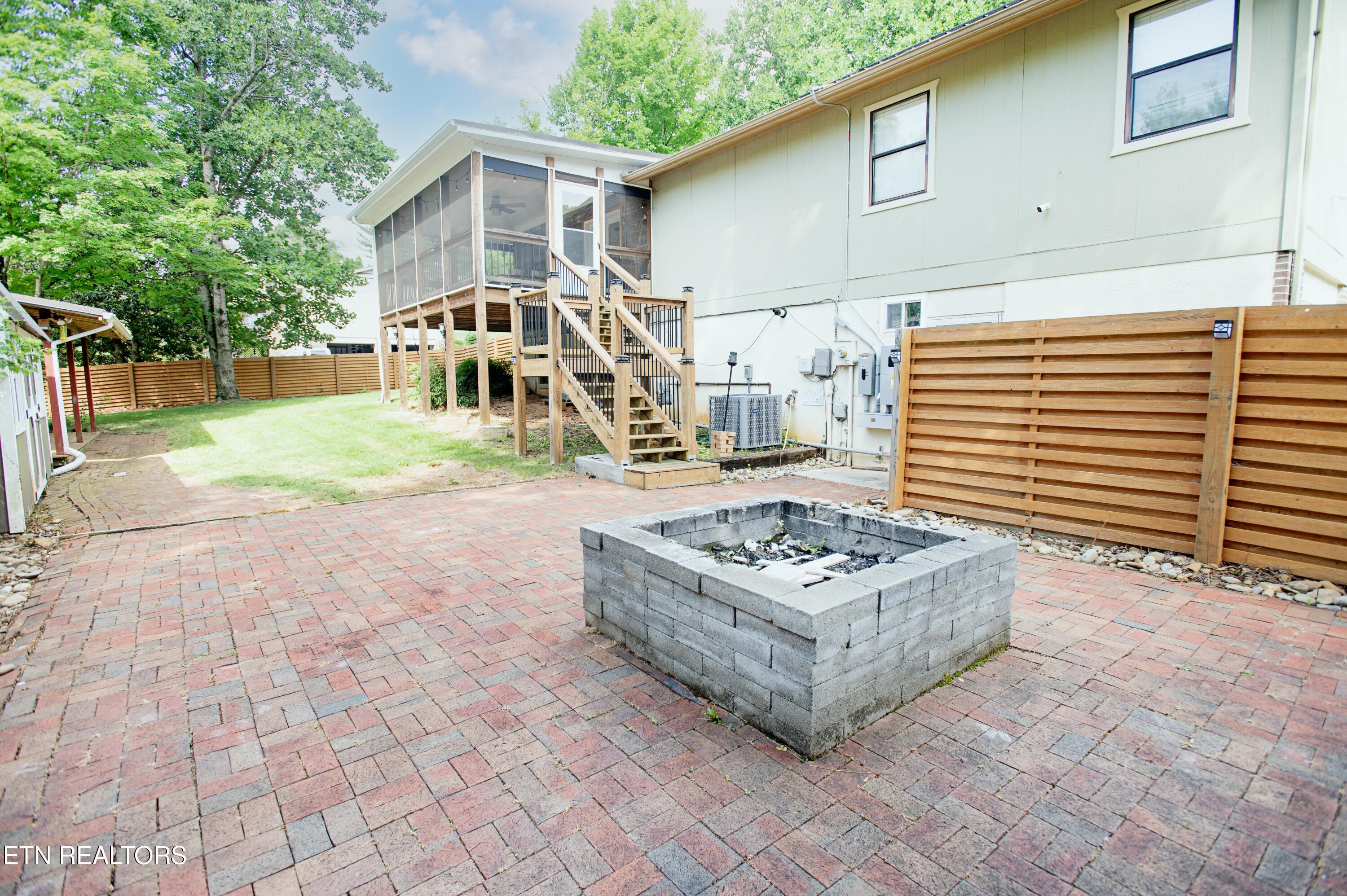 1241 Court Field Road Knoxville, TN 37922 - Photo 30 of 49 L3 (5)