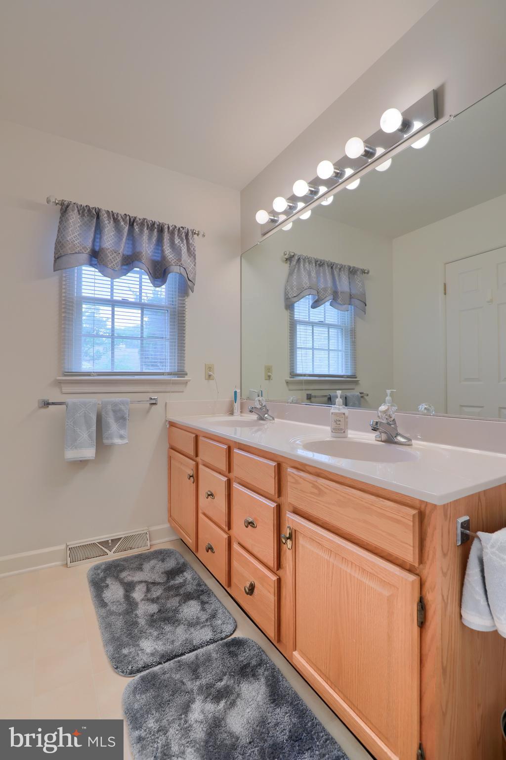 308 Post Oak Road Lancaster, PA 17603 - Photo 7 of 15 Gallery Image 7