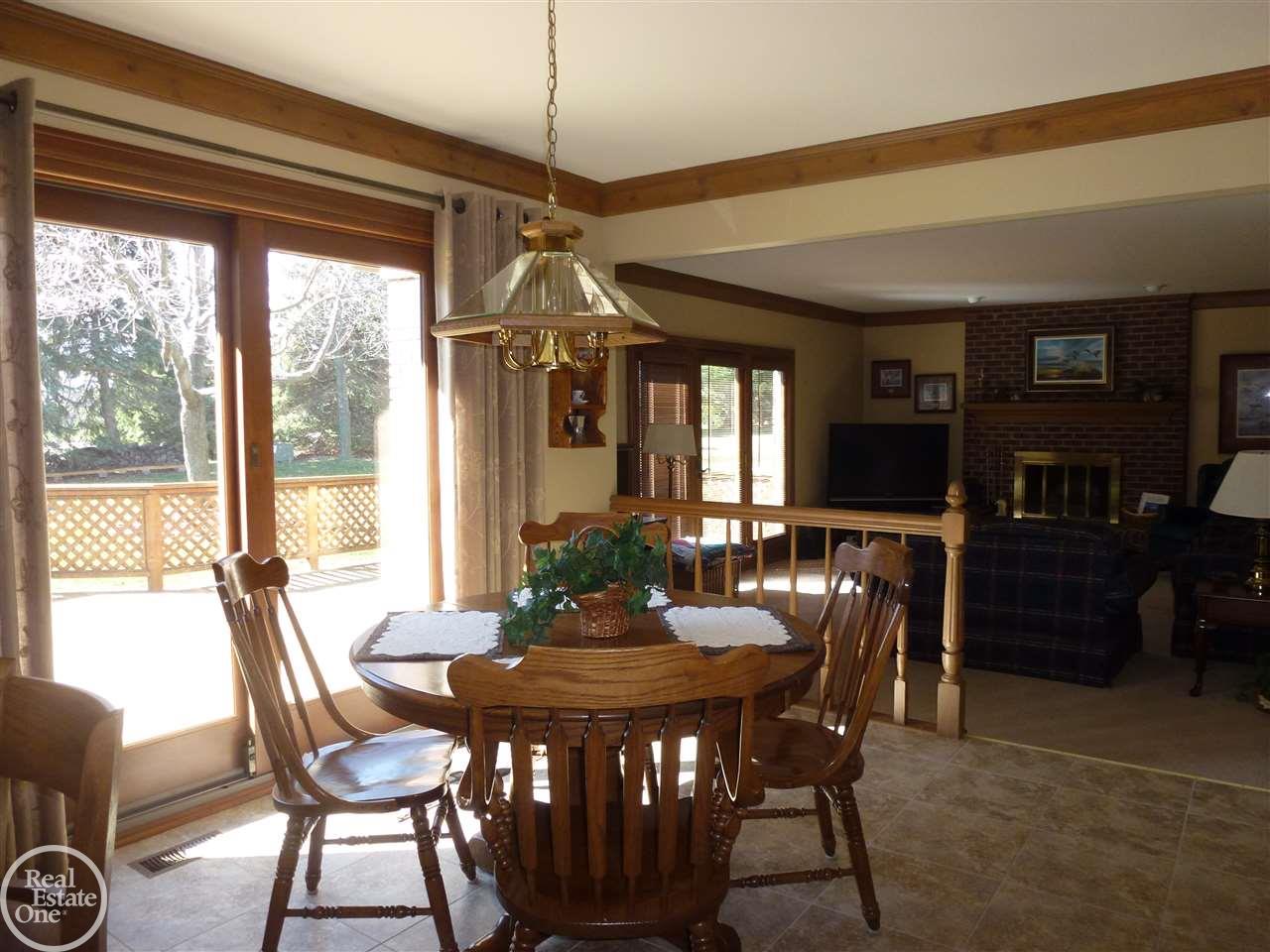 539 Shellbourne Drive Rochester Hills, MI 48309 - Photo 18 of 37