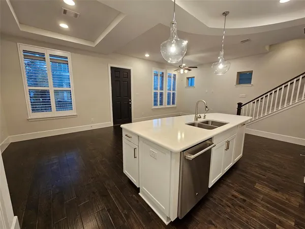 $3,299 | 1139 Manacor Lane, Dallas, TX 75212