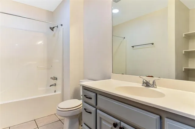 $1,075 | 1026 West Coffin Street, Unit 102, Denison, TX 75020