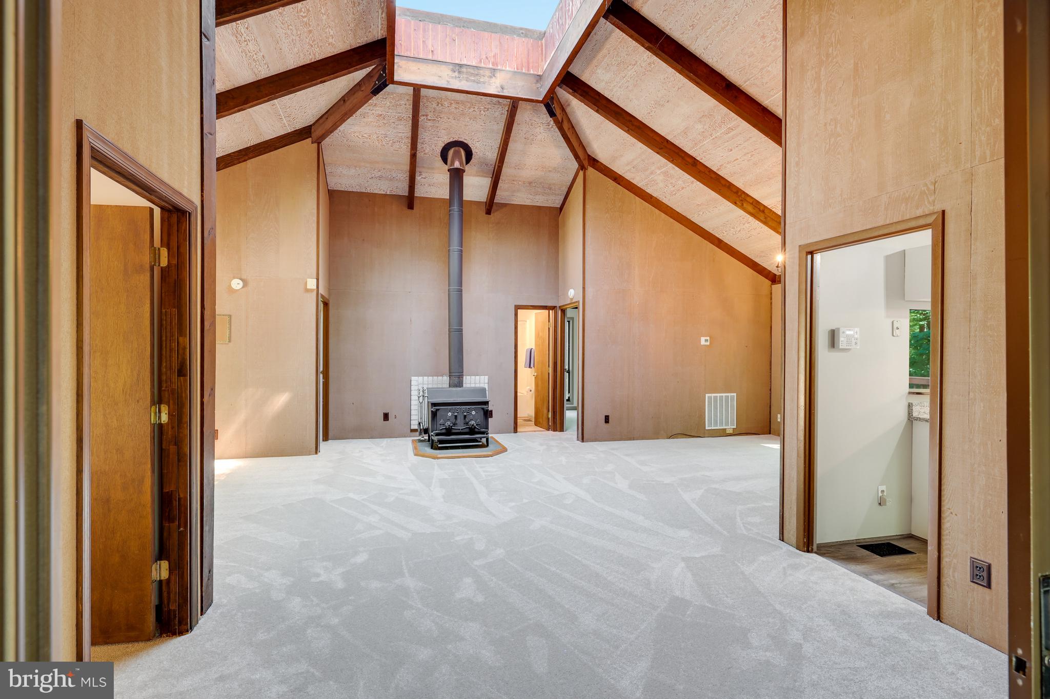 1417 Mountain Road Haymarket, VA 20169 - Photo 53 of 53 Open Floor Plan wtih Skylight