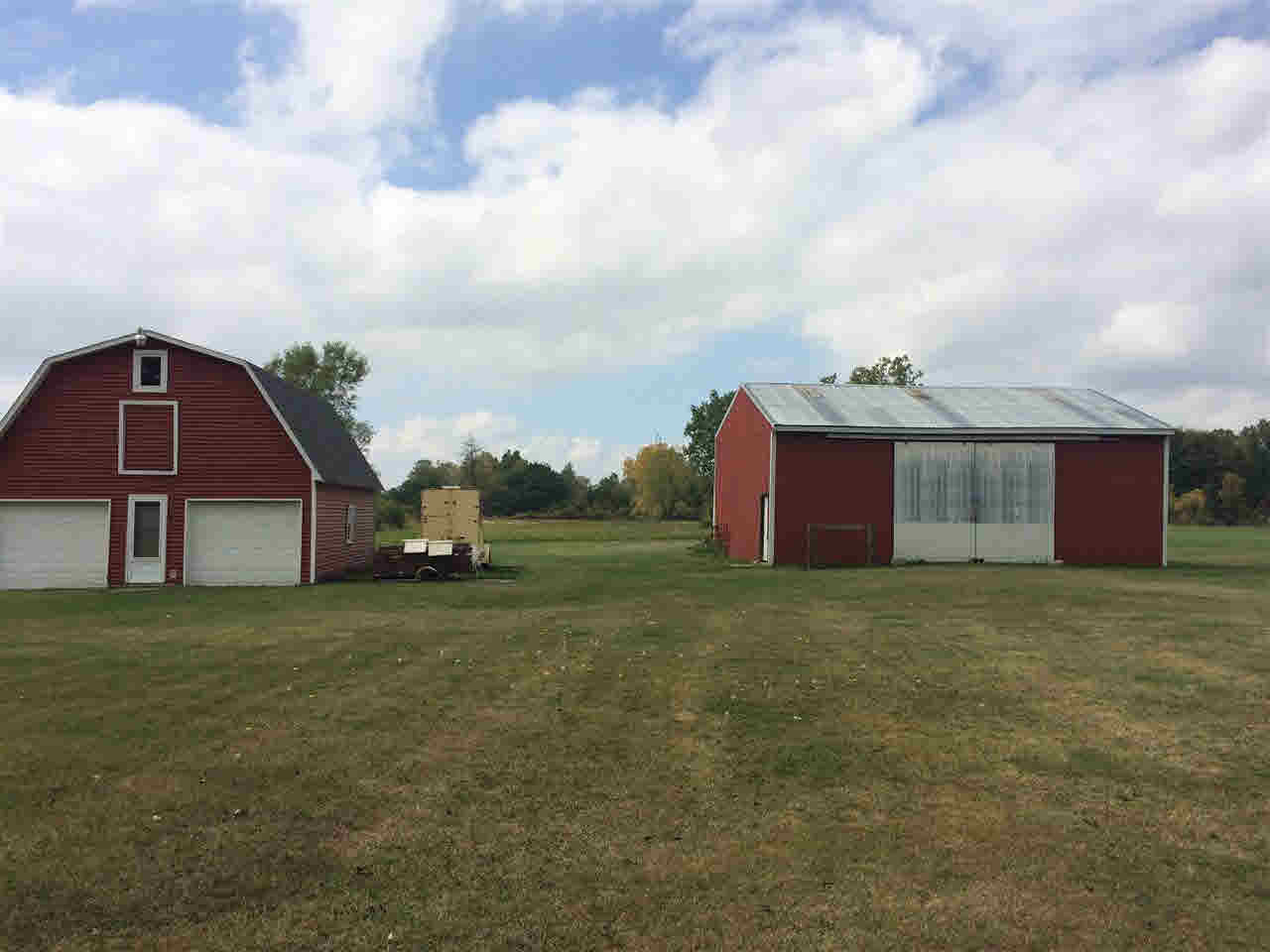 5411 North Webster Road Flushing, MI 48433 - Photo 4 of 17 21445170-3.JPG