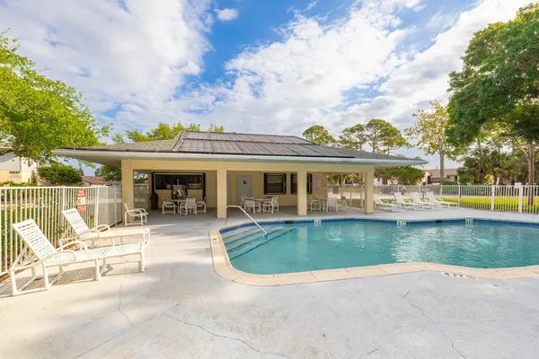 $1,750 | 6547 Southeast Federal Highway, Unit 101, Stuart, FL 34997