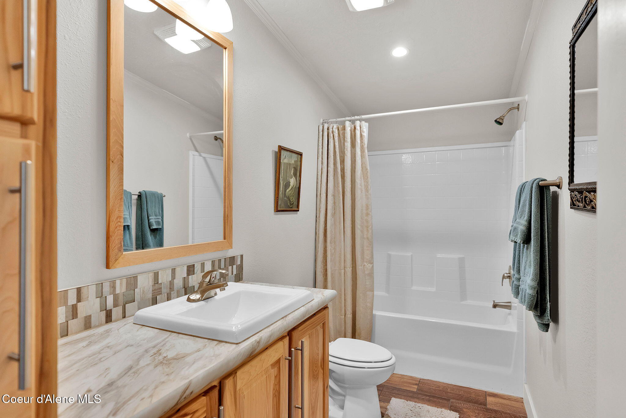 241 Promised Ridge Priest River, ID 83856 - Photo 19 of 58 Bathroom 2