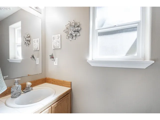 $399,900 | 4852 Chameleon Court Northeast, Salem, OR 97305