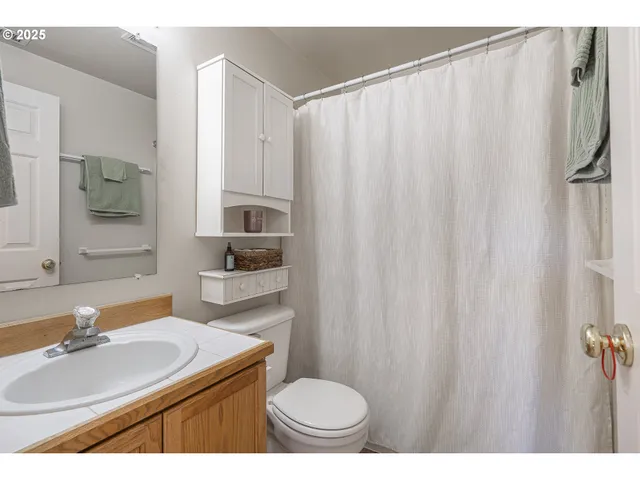 $399,900 | 4852 Chameleon Court Northeast, Salem, OR 97305