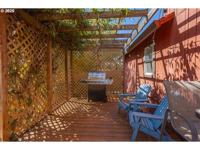 $399,900 | 4852 Chameleon Court Northeast, Salem, OR 97305