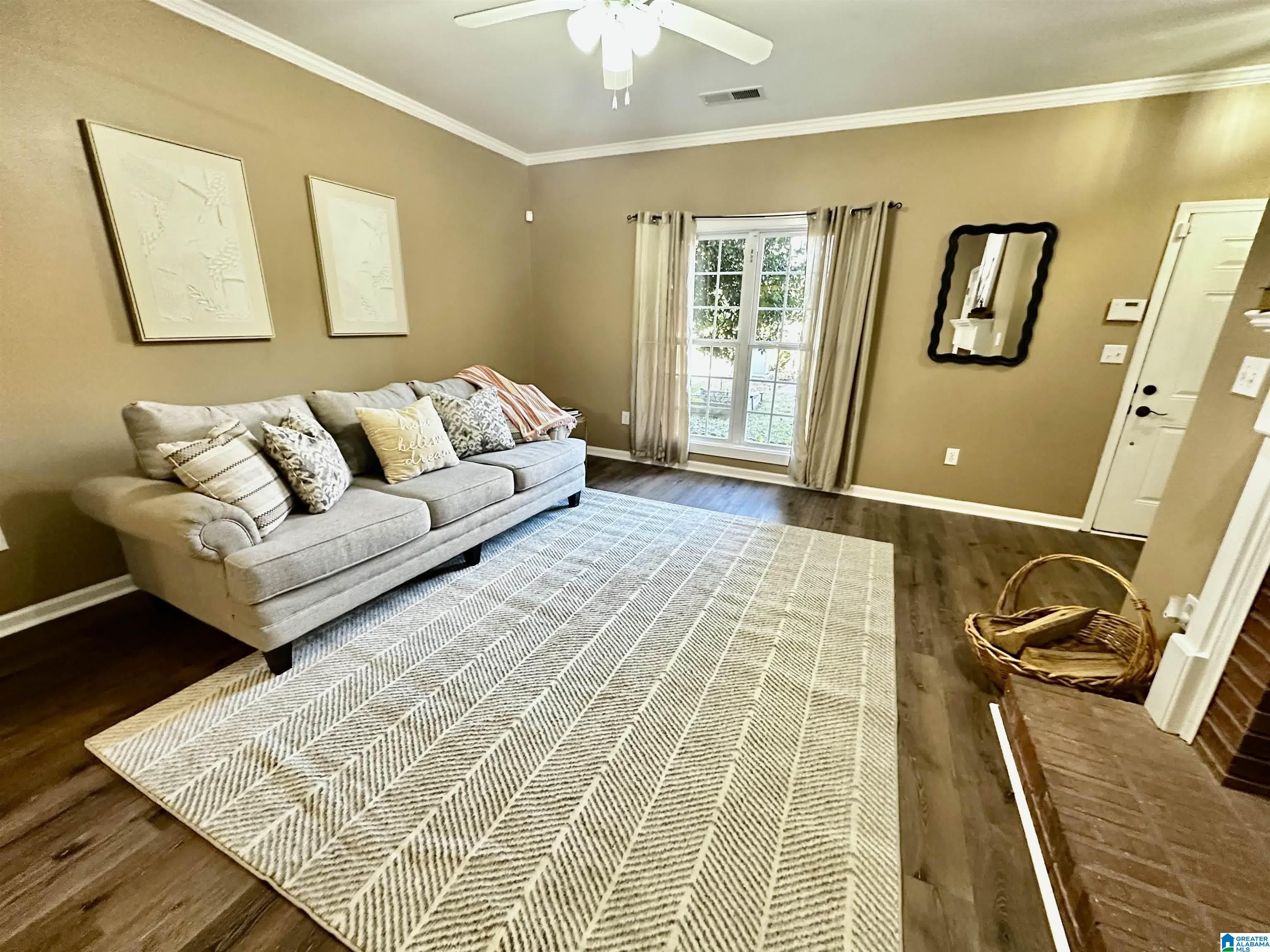 405 Cambrian Ridge Drive Pelham, AL 35124 - Photo 4 of 27