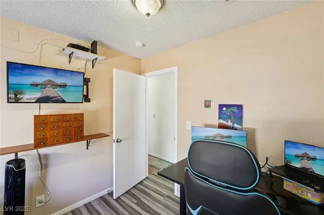 $430,000 | 415 Chateau Drive, Henderson, NV 89002