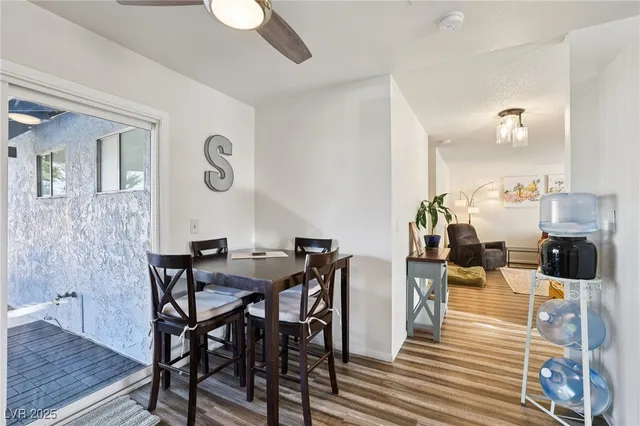 $430,000 | 415 Chateau Drive, Henderson, NV 89002