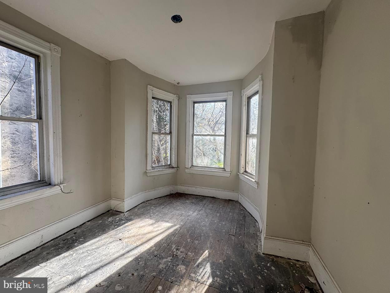 1 Delaware Avenue Ridley Park, PA 19078 - Photo 4 of 11 Gallery Image 4
