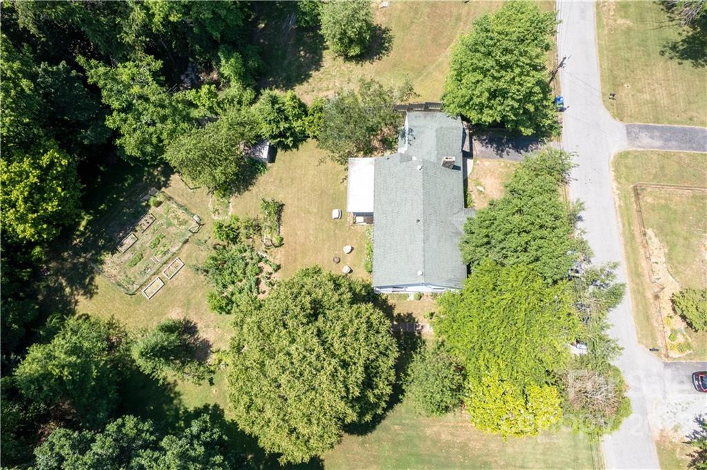 62 Grandview Road Asheville, NC 28806 - Photo 39 of 43 Gallery Image 39