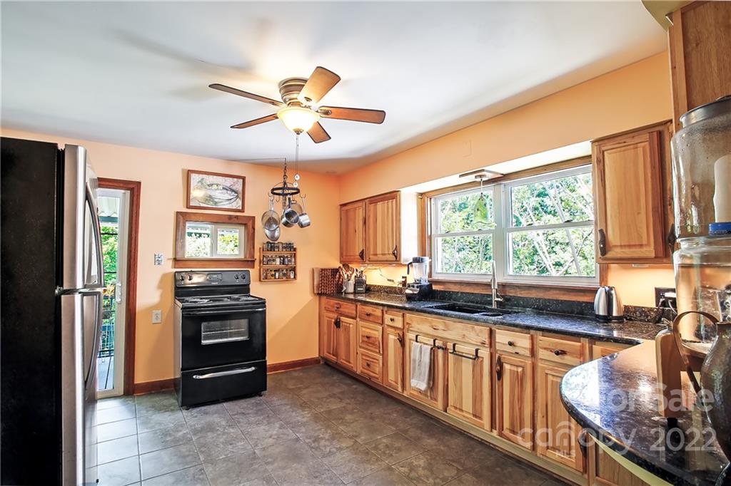 62 Grandview Road Asheville, NC 28806 - Photo 8 of 43 Gallery Image 8