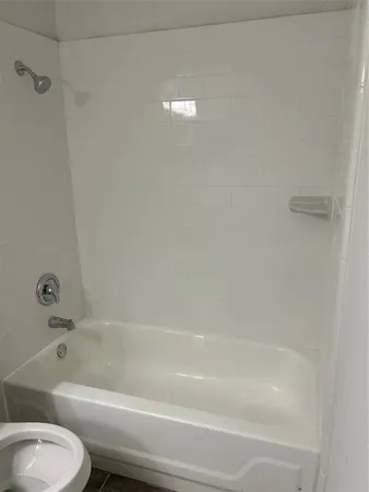 $1,300 | 9700 Leawood Boulevard, Unit 1407, Houston, TX 77099