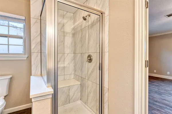 $450,000 | 810 Vogel Drive, Lockhart, TX 78644