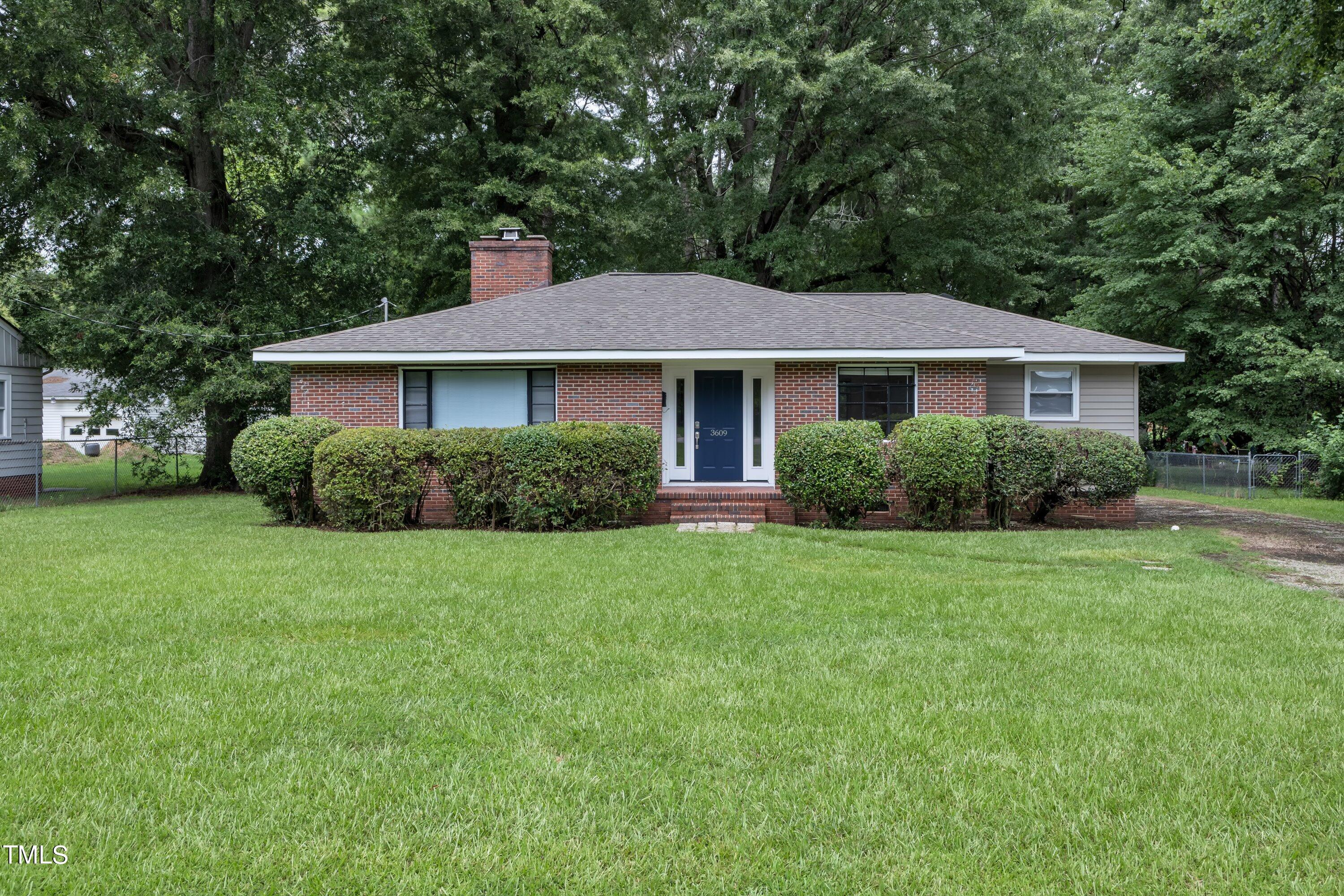 01-3609 Duke HOmestead Rd-4