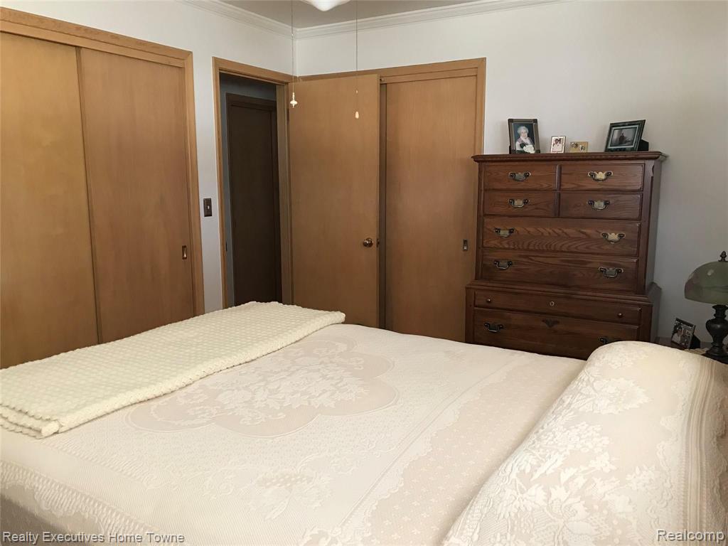 34040 Mulvey Road Fraser, MI 48026 - Photo 11 of 20