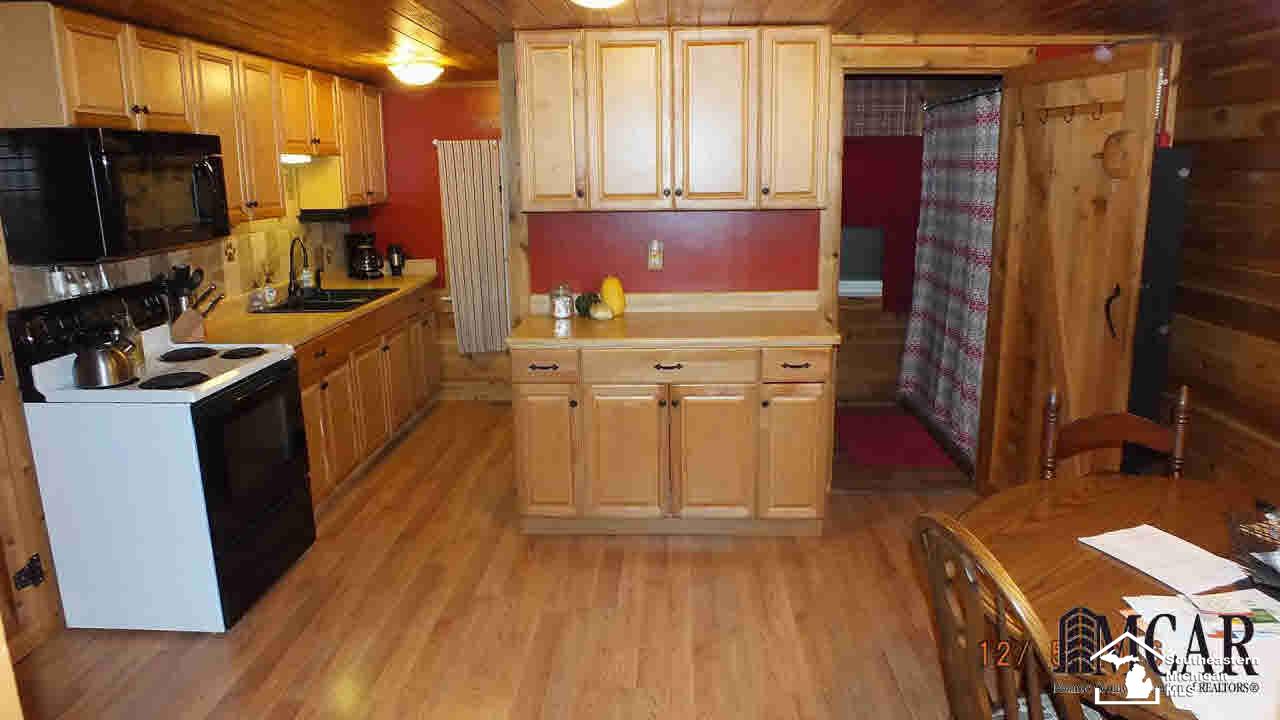 1750 Yensch Road Dundee, MI 48131 - Photo 6 of 13 Eat-in Kitchen