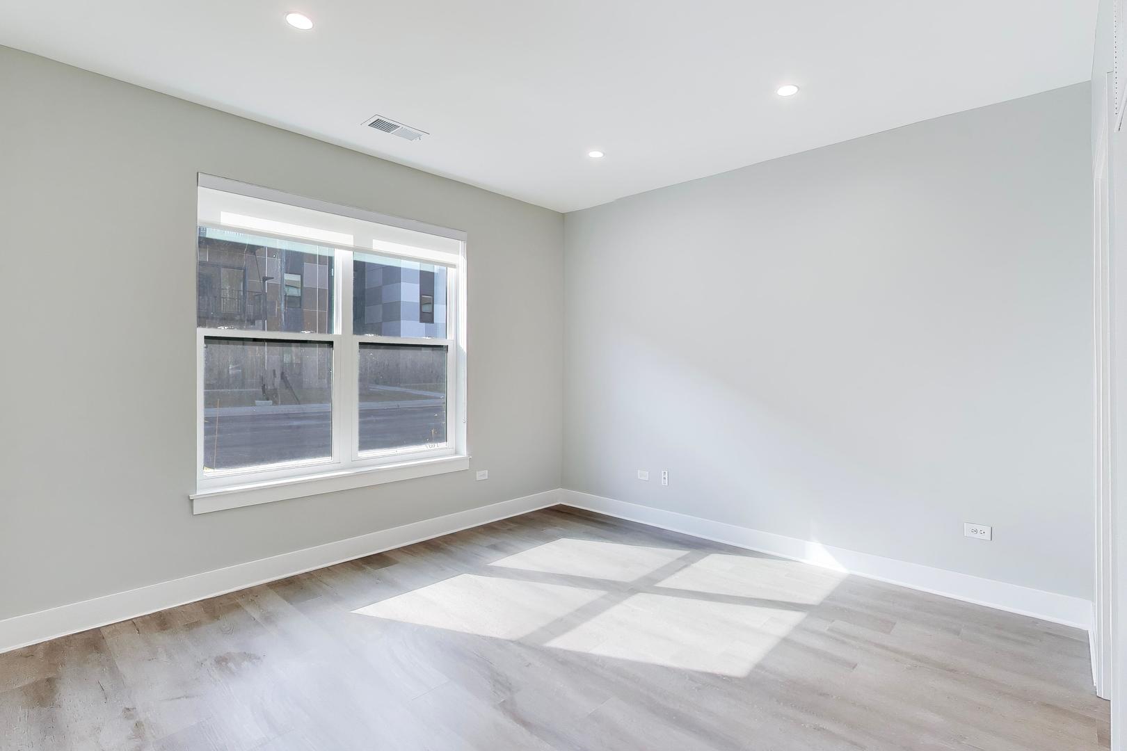 5424 Old Orchard Road Skokie, IL 60077 - Photo 21 of 41