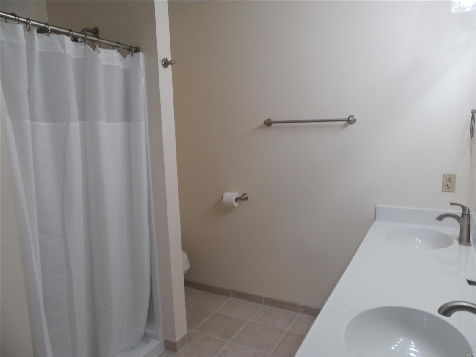 3284 Springbrook Drive Shiloh, IL 62221 - Photo 15 of 29 Gallery Image 15