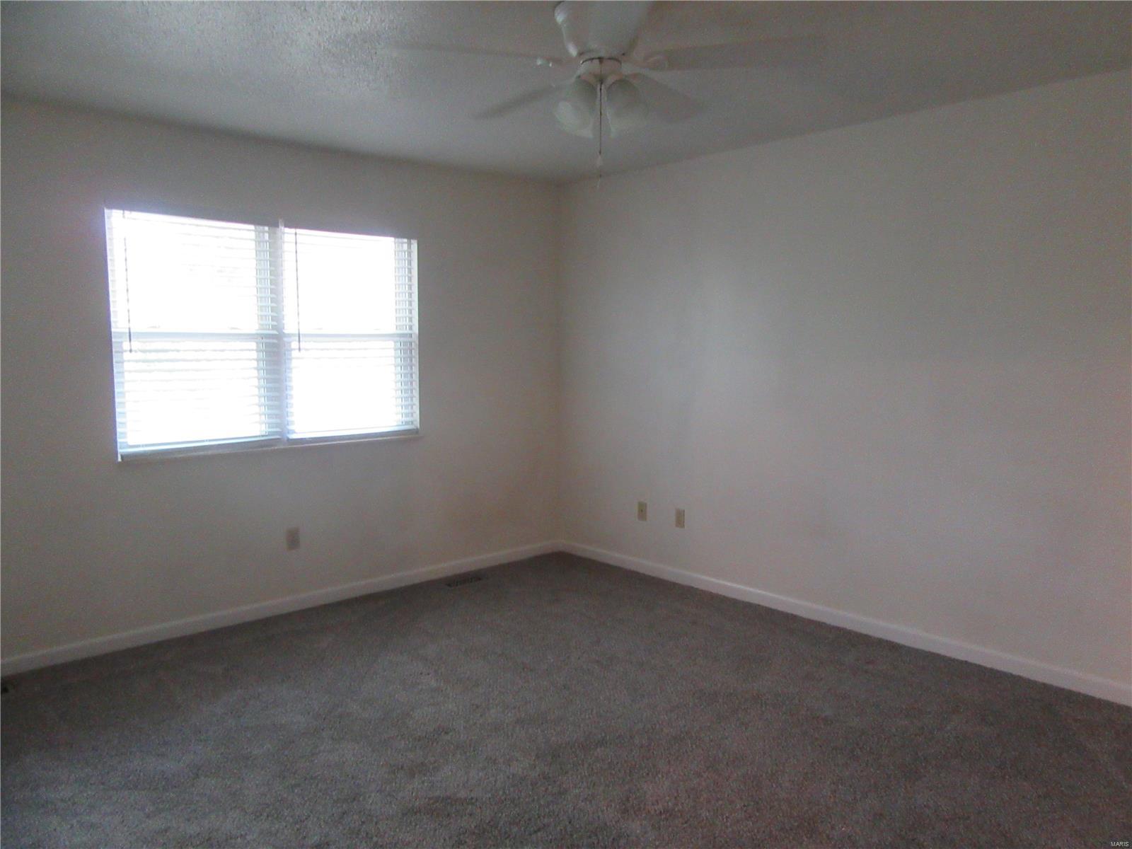 3284 Springbrook Drive Shiloh, IL 62221 - Photo 18 of 29 Gallery Image 18