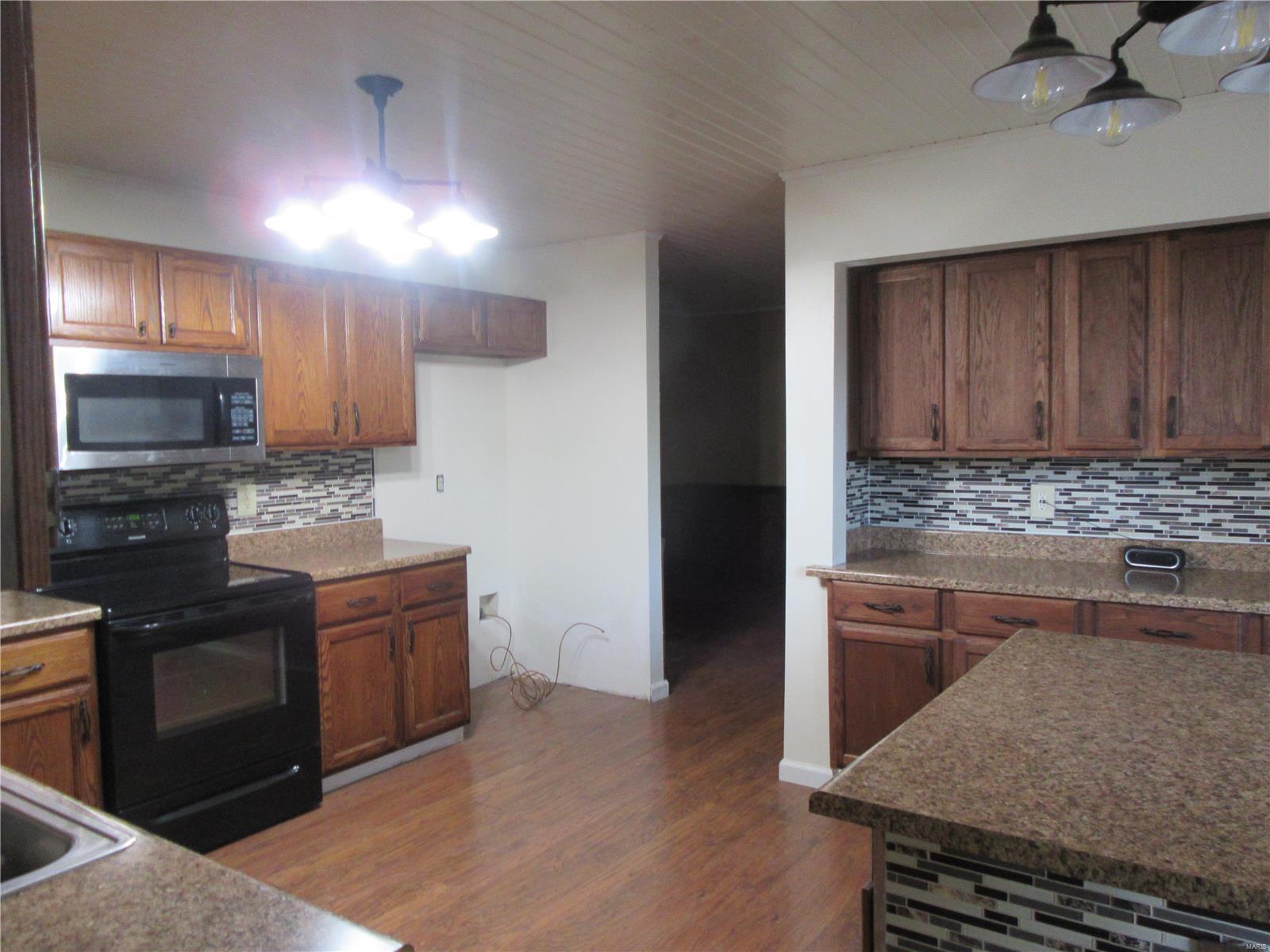 3284 Springbrook Drive Shiloh, IL 62221 - Photo 7 of 29 Gallery Image 7