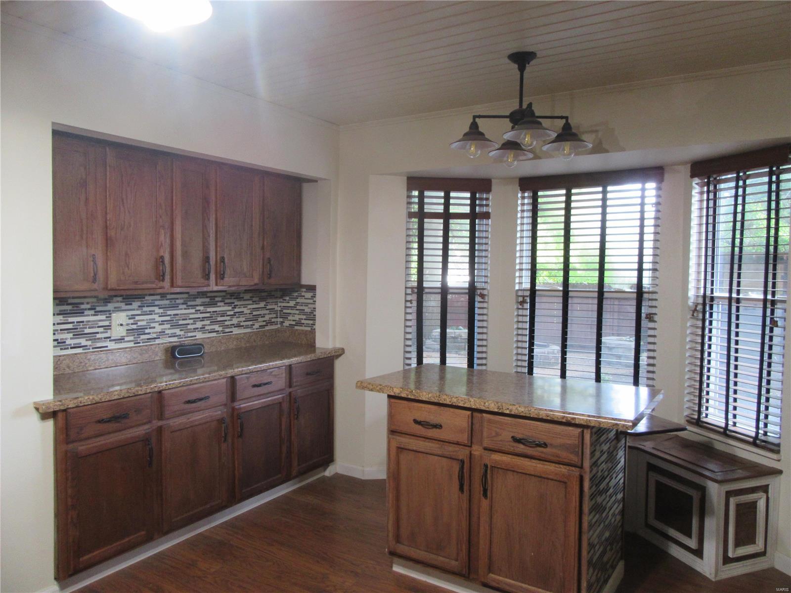 3284 Springbrook Drive Shiloh, IL 62221 - Photo 8 of 29 Gallery Image 8