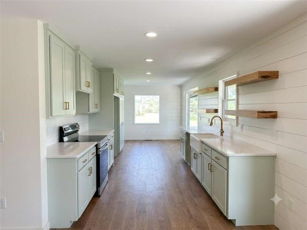 40107 East Lorenze Road Lone Jack, MO 64070 - Photo 2 of 6